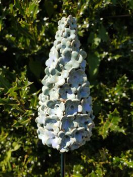 Large Flower Spike in Green / Blue.