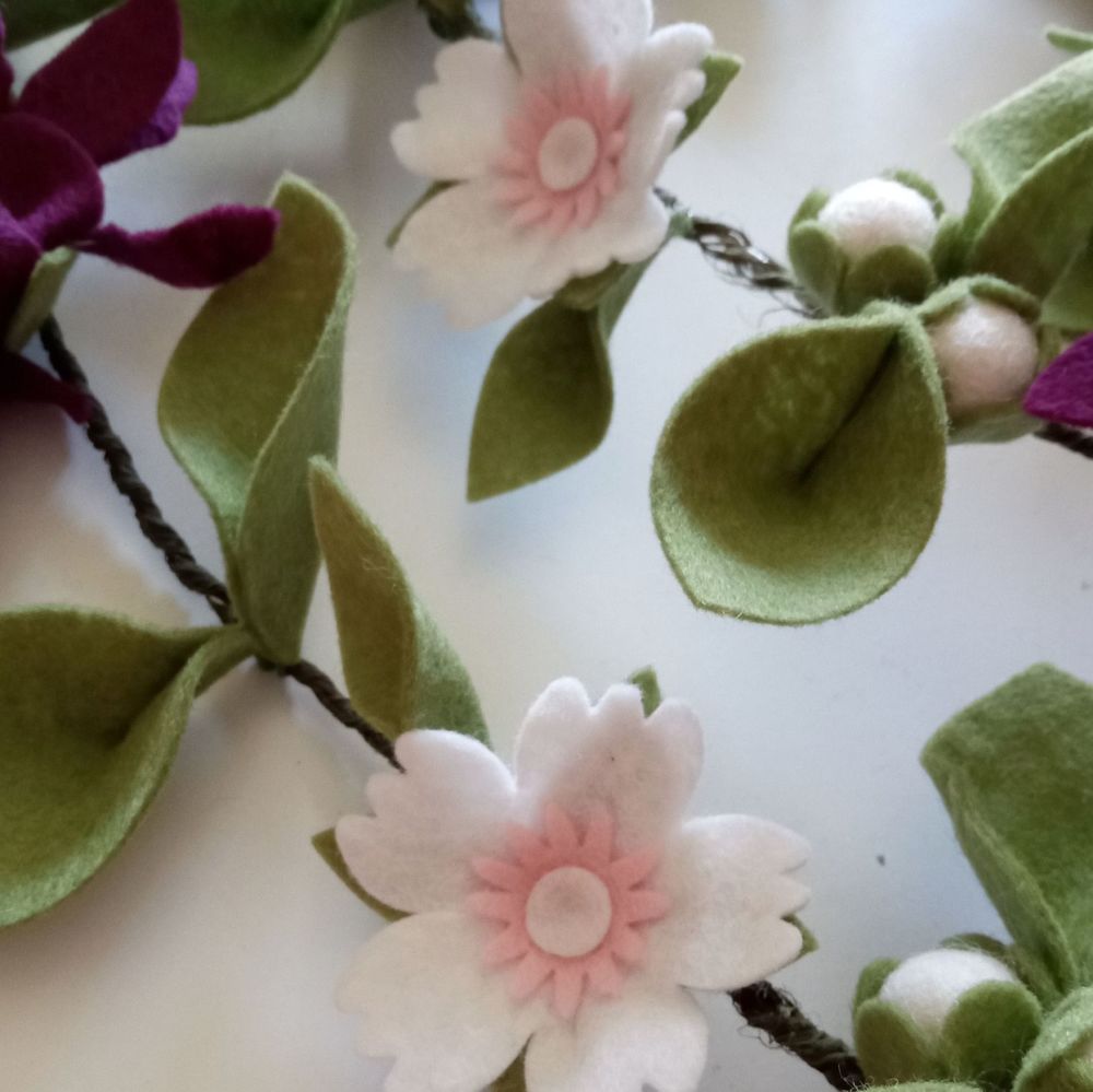 Buds and Blooms Garland