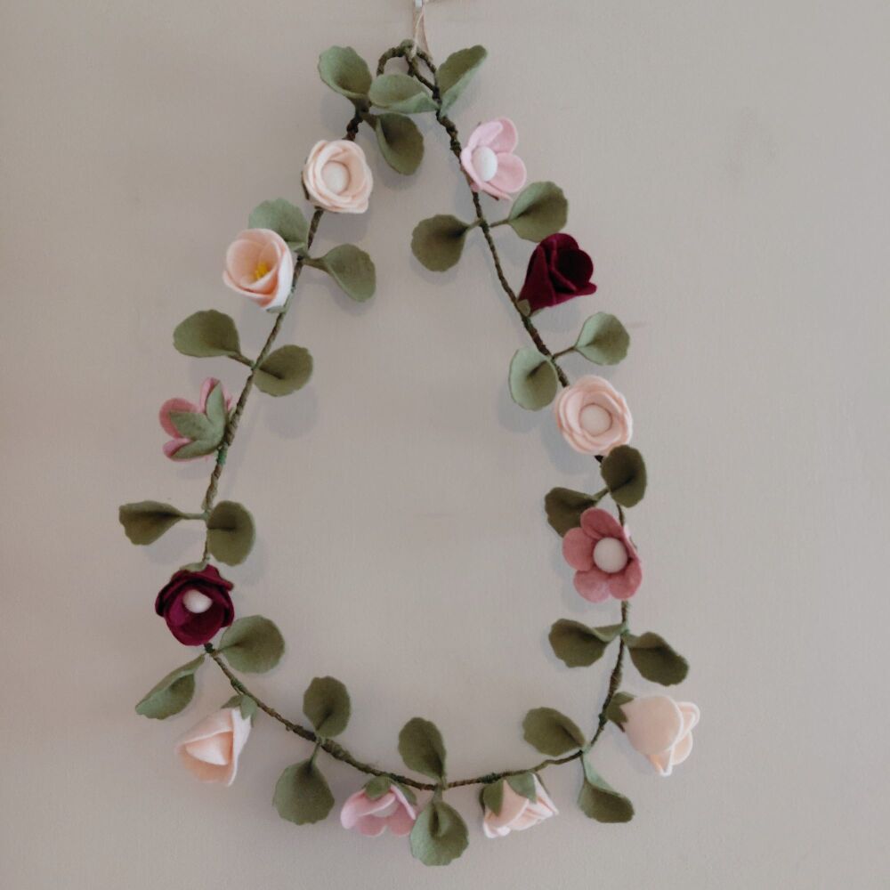 Rambling Rose Garland