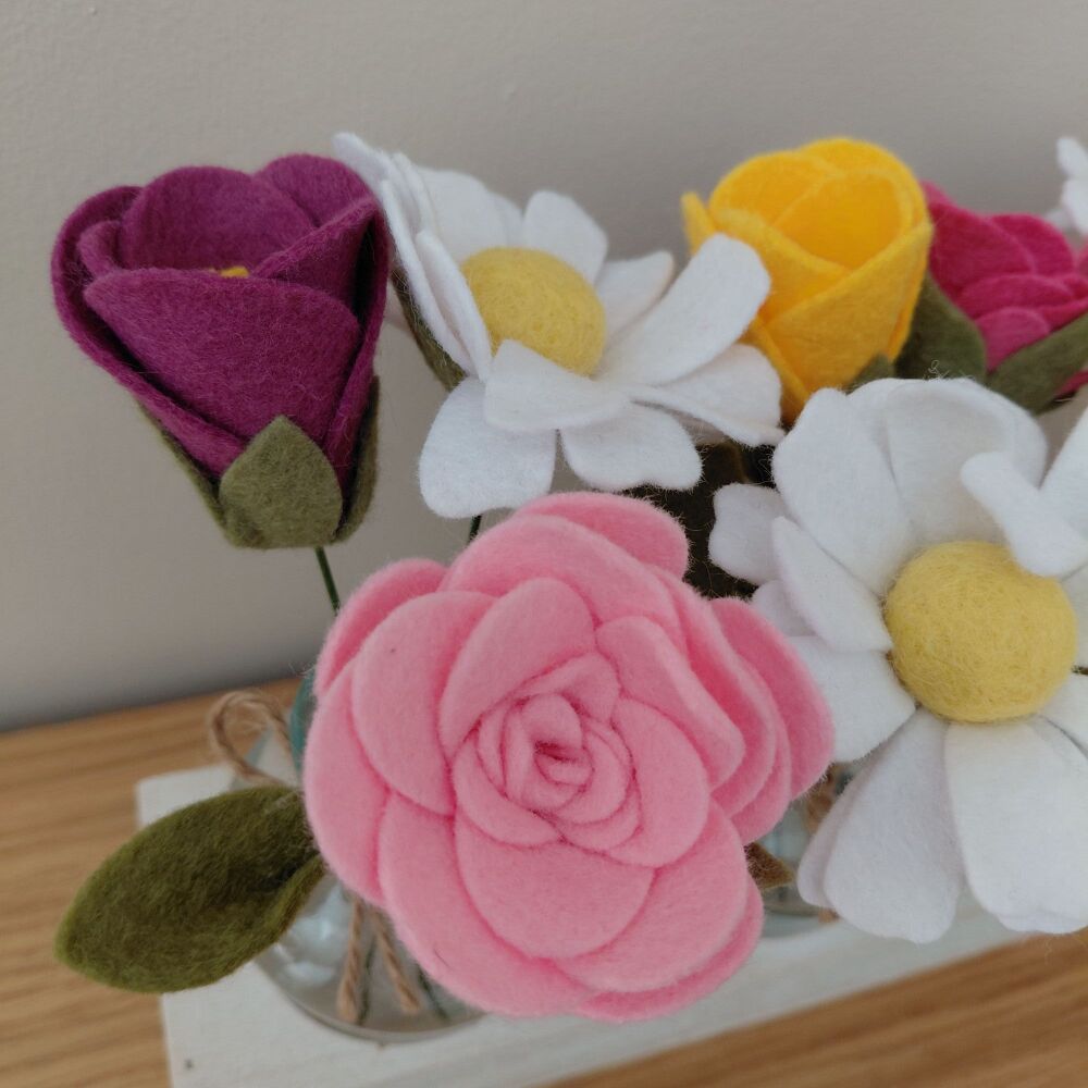 Country Garden Decoration Set 2