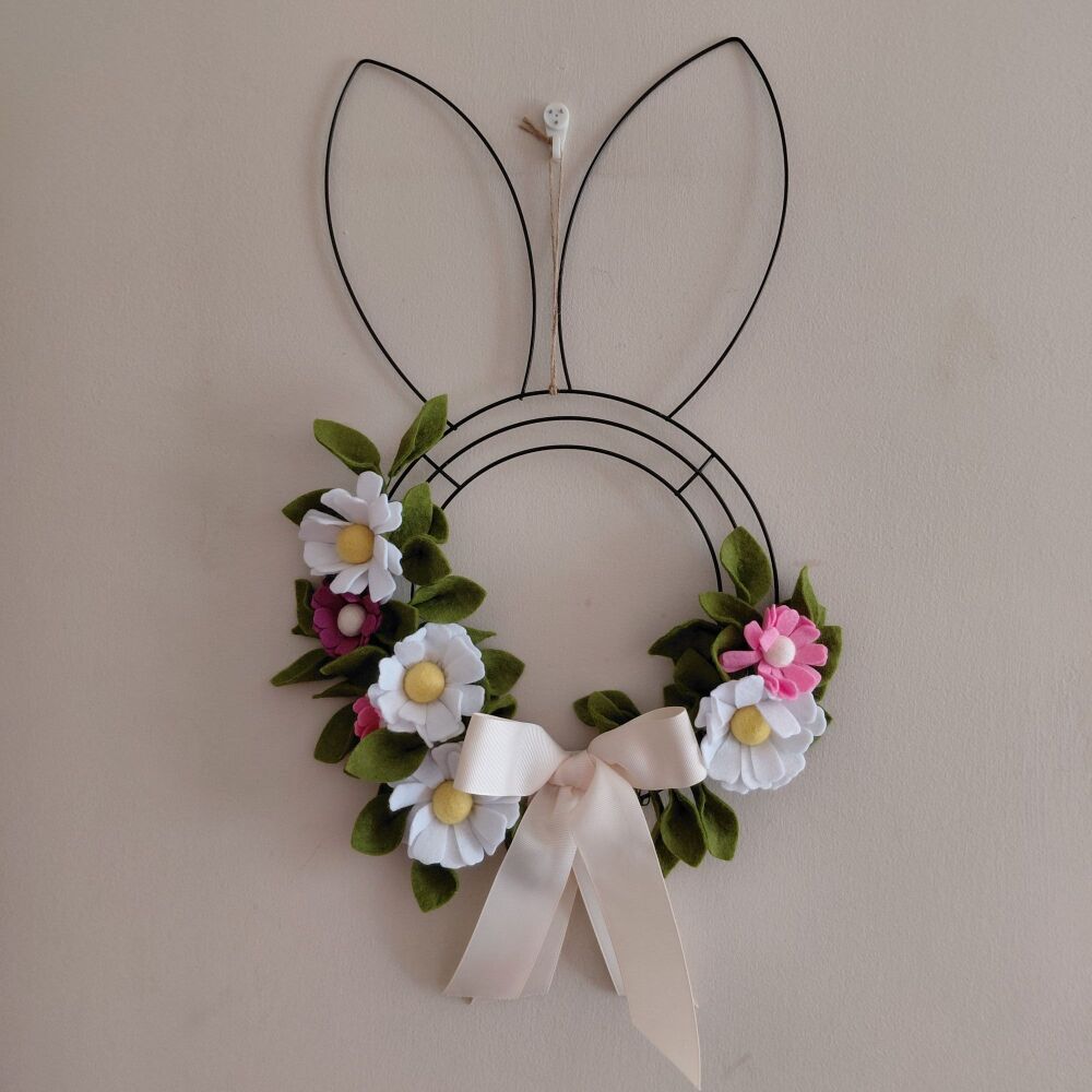 Bunny Ears Wreath - Daisy