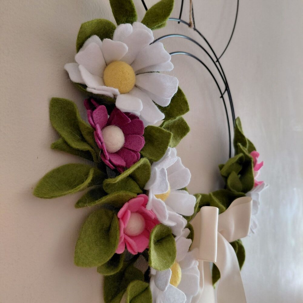 Bunny Ears Wreath - Daisy