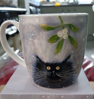 Christmas Cat & Mistletoe Mug