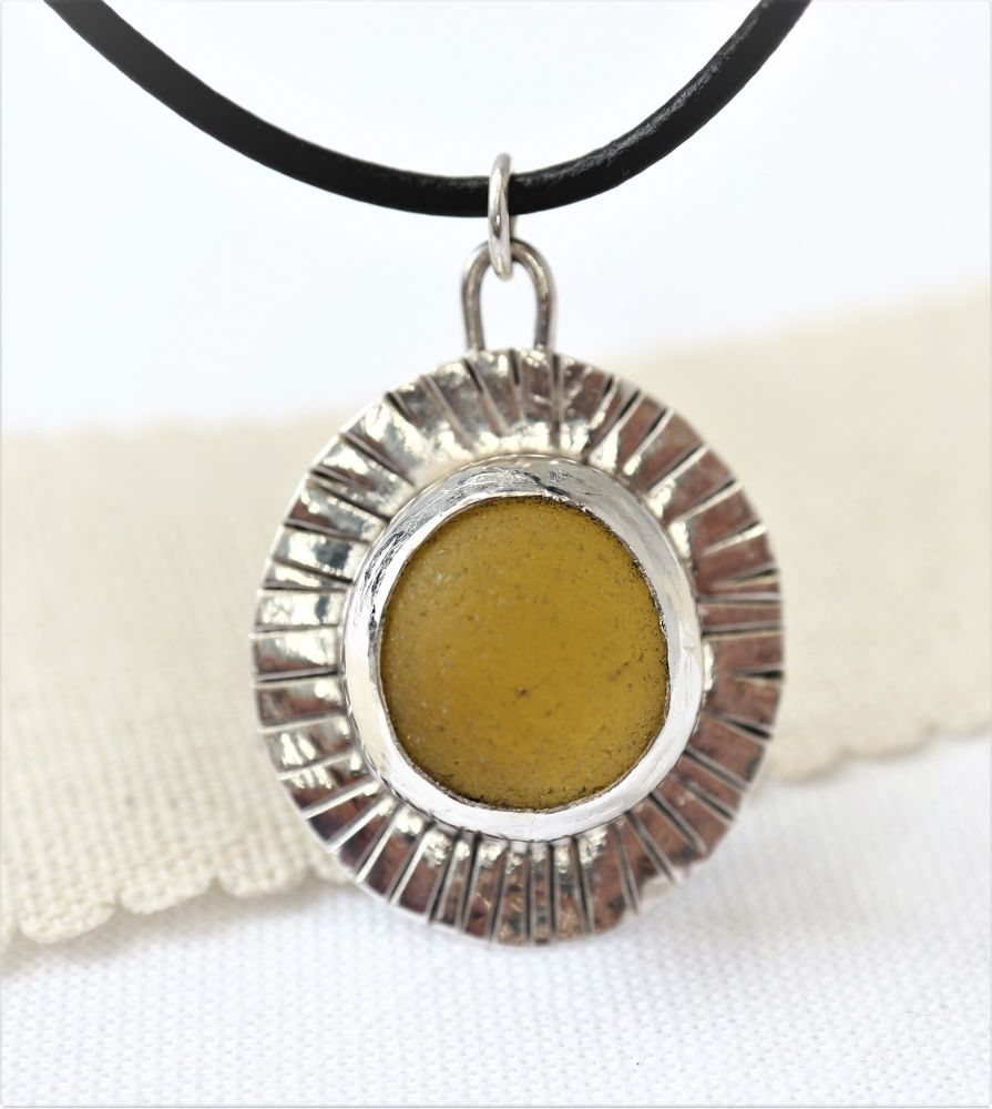 Yellow / Green chunky pendant