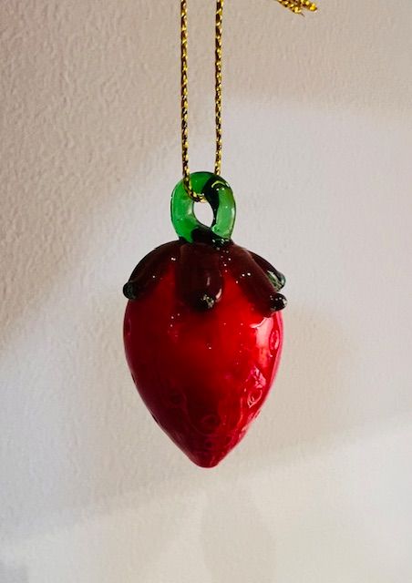 Hanging Glass Strawberry
