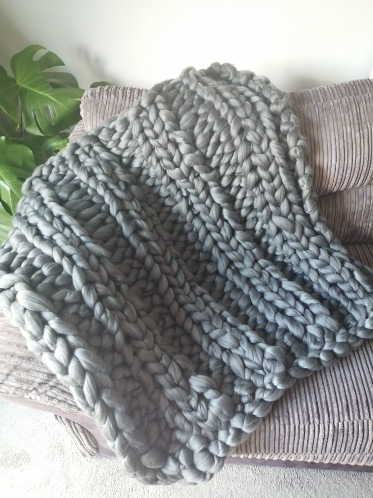 Knit at home store chunky wool pledd