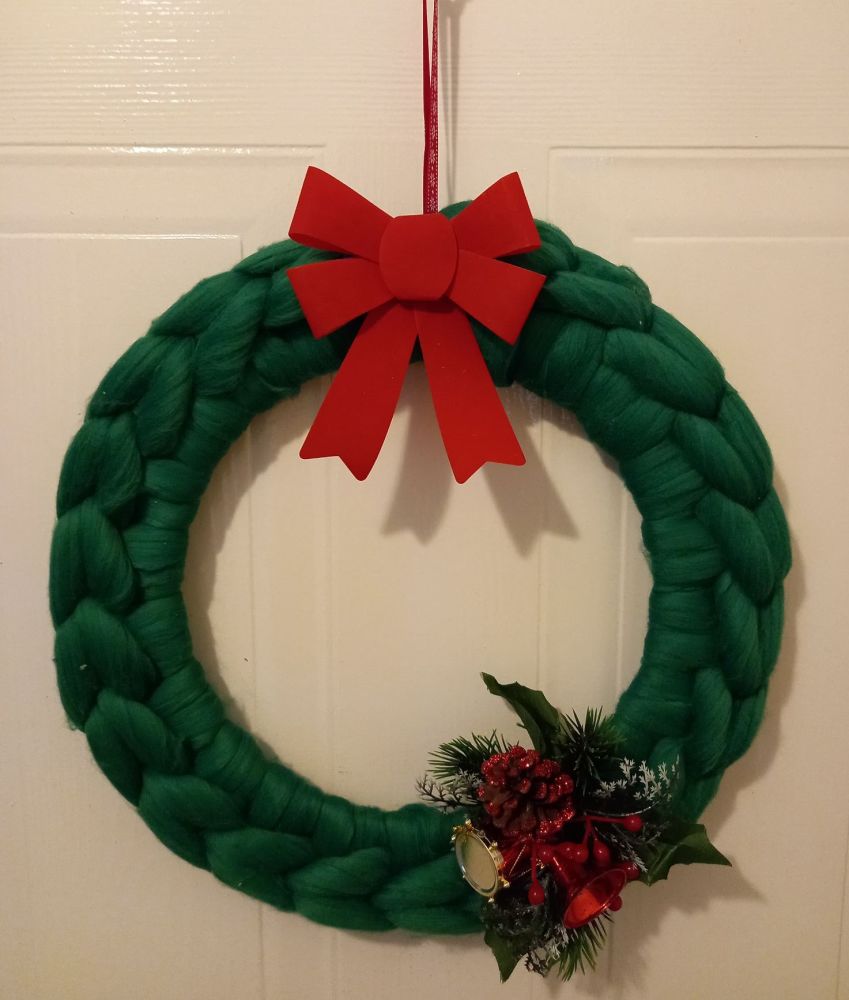 Chunky Wool Wreath - Green
