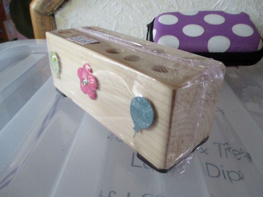 Balloons & Flowers - Wooden Stationery Caddy - Des In The Shed