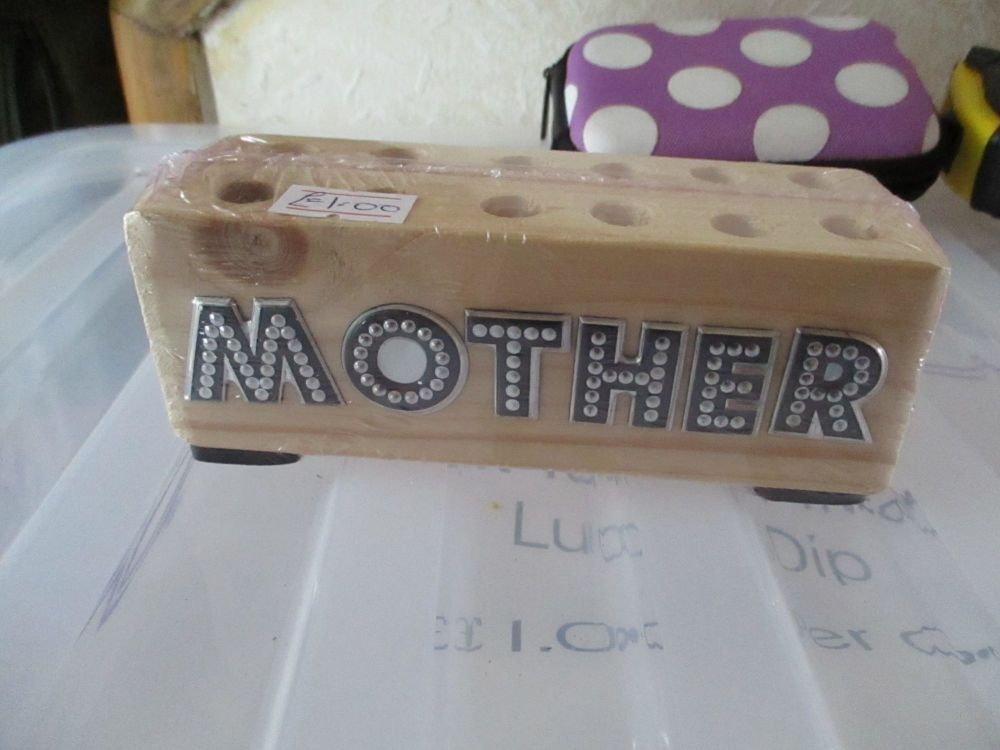Mother - Wooden Stationery Caddy - Des In The Shed