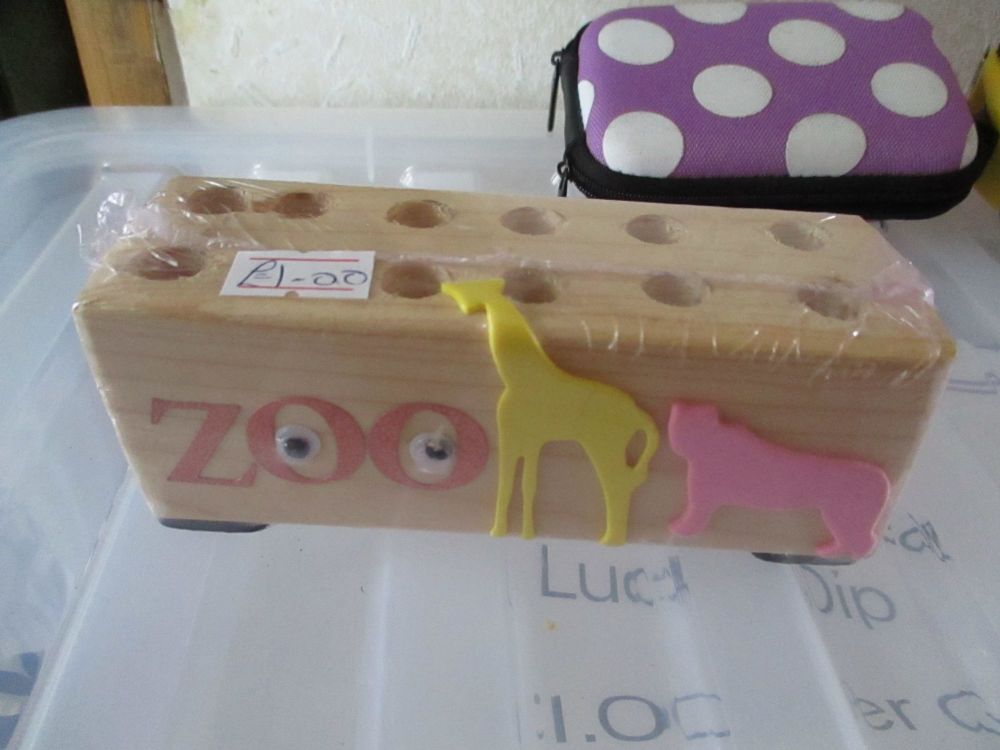 Zoo wording with Animals - Wooden Stationery Caddy - Des In The Shed