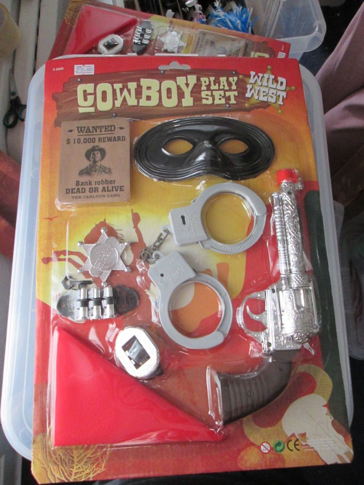 Cowboy Playset Wild West - Packaging got wet and has been removed. Will be securely wrapped instead.
