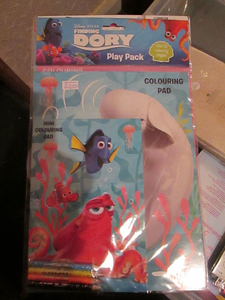 Disney Pixar Finding Dory - Licensed Colouring Play Pack