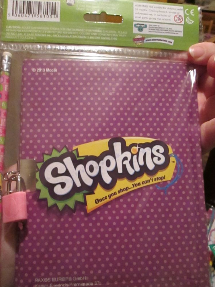 Dotted Shopkins Secret Notebook Set