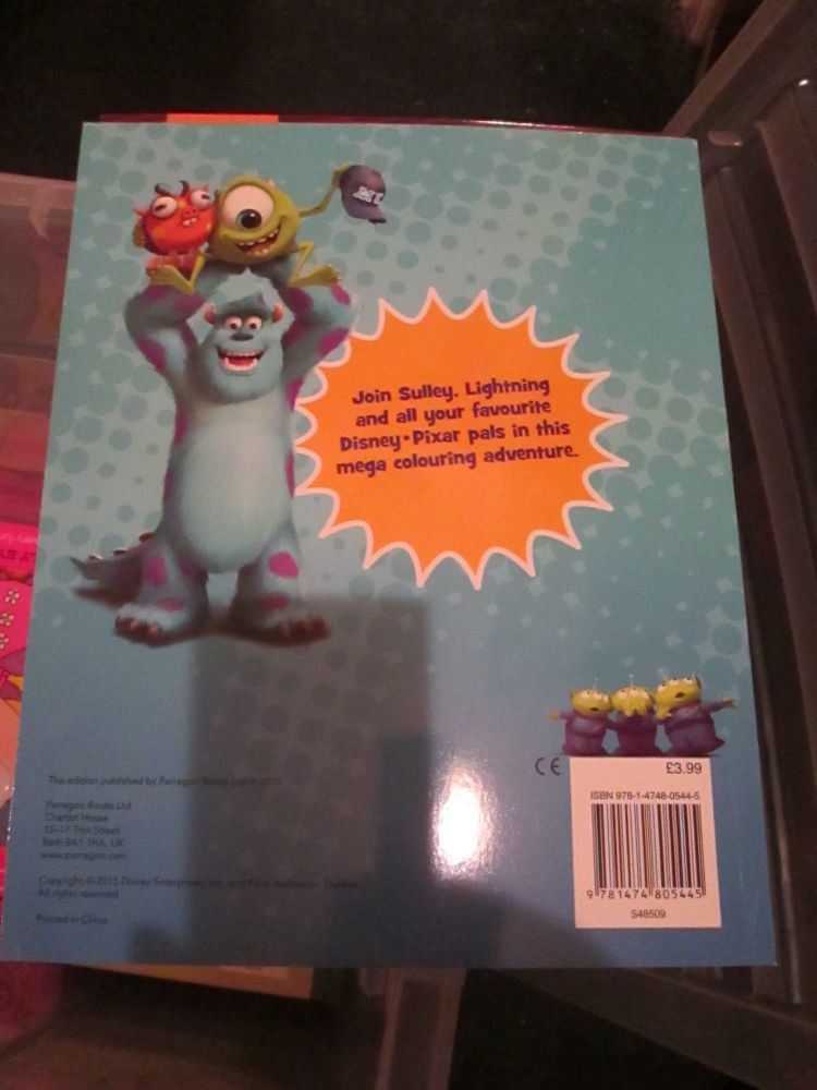 A4 Disney Pixar - Licensed Mega Colouring Book