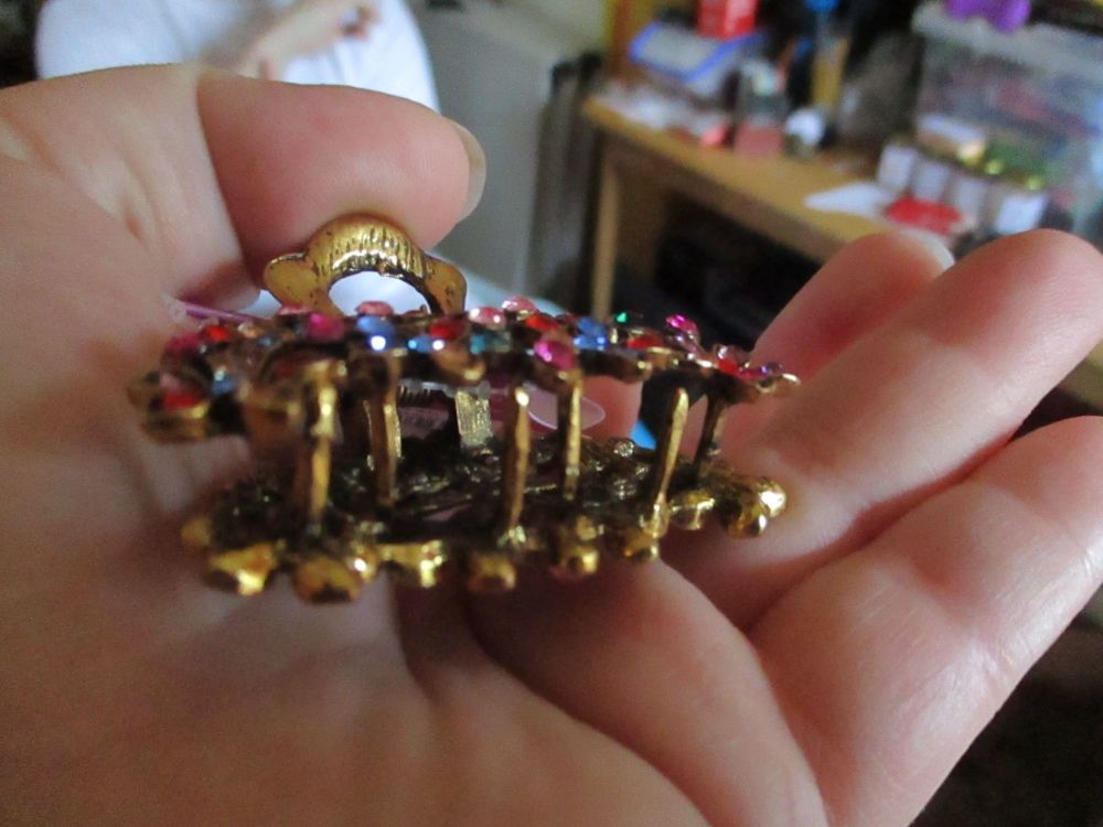 Bronze Tone Flowered Metal Claw Clip - Belle