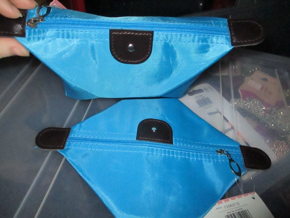 Light Blue Folded Costmetics Travel Bag - Look At Me