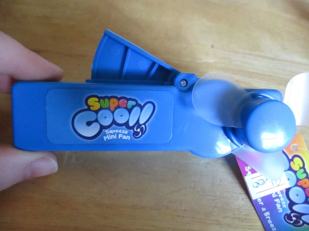 Blue - Super Cool - Squeeze Mini Fan