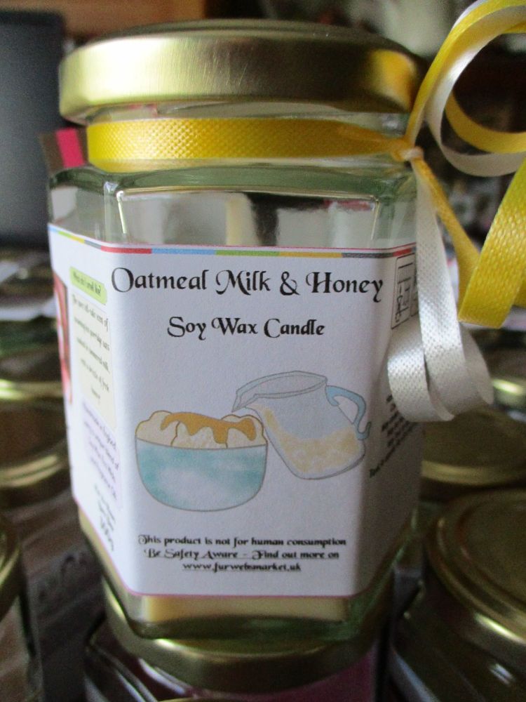 Oatmeal Milk & Honey Scented Soy Wax Candle 300g
