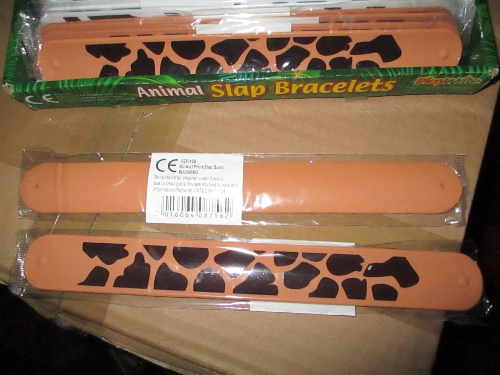 Giraffe Spots - Animal Snap Band Bracelet - Playwrite