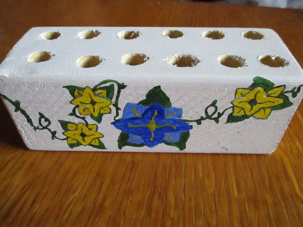 Blue & Yellow Flowers Green Vines 12 Hole White Stationery Block Kitty & The Pig