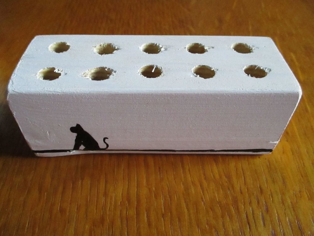 Silhouette Cat 12 Hole White Stationery Block