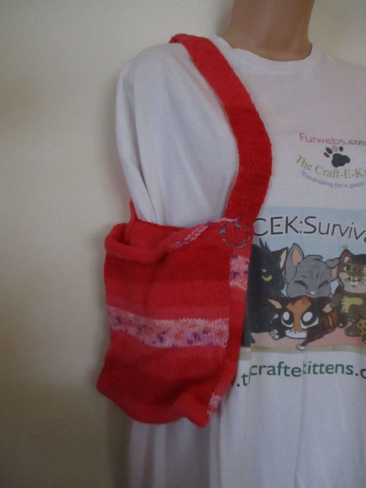 Red White Floral Patterned Knitted Bag. Knitted By KittyMumma