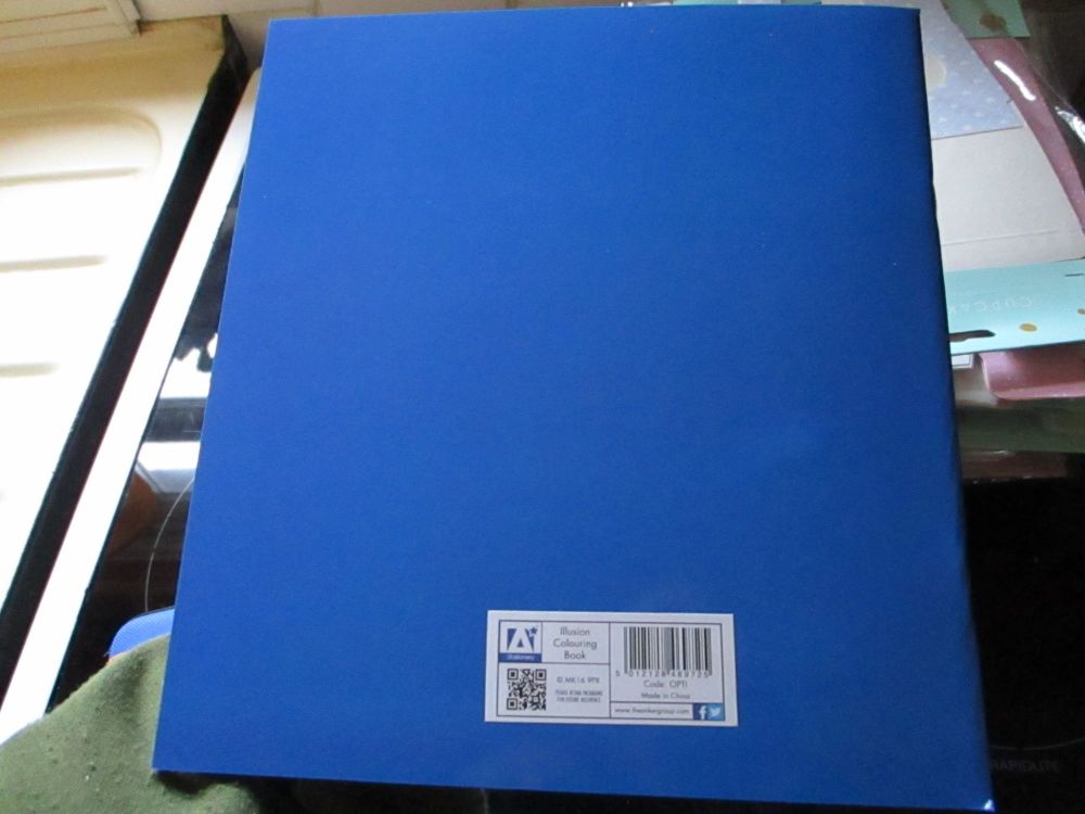 Illusion Colouring Book 32pg (Blue Square)