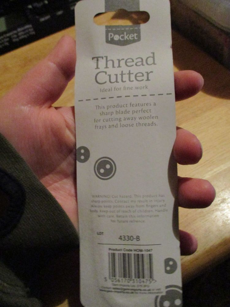 Sewing Thread Cutter - Scissor Type - Ideal for fine work