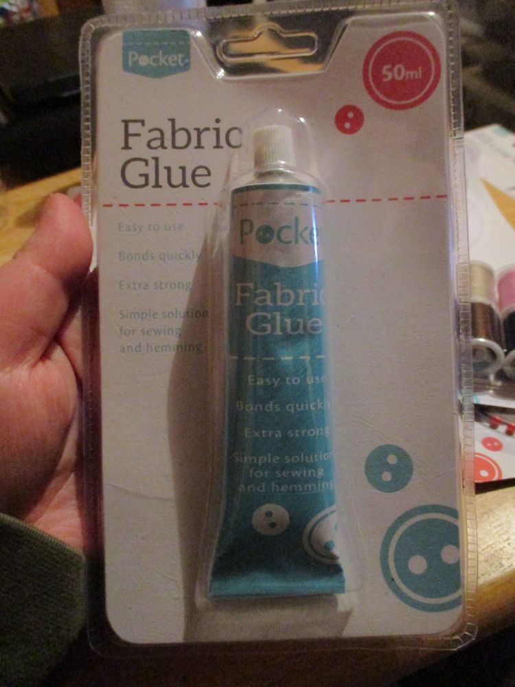Fabric Glue 50ml  - reduced to clear - EXP: 30/01/2022