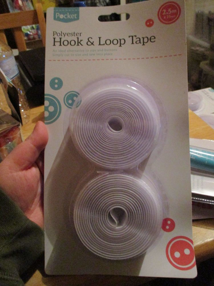 Polyester Hook & Loop Tape 2.5M x 25Mm