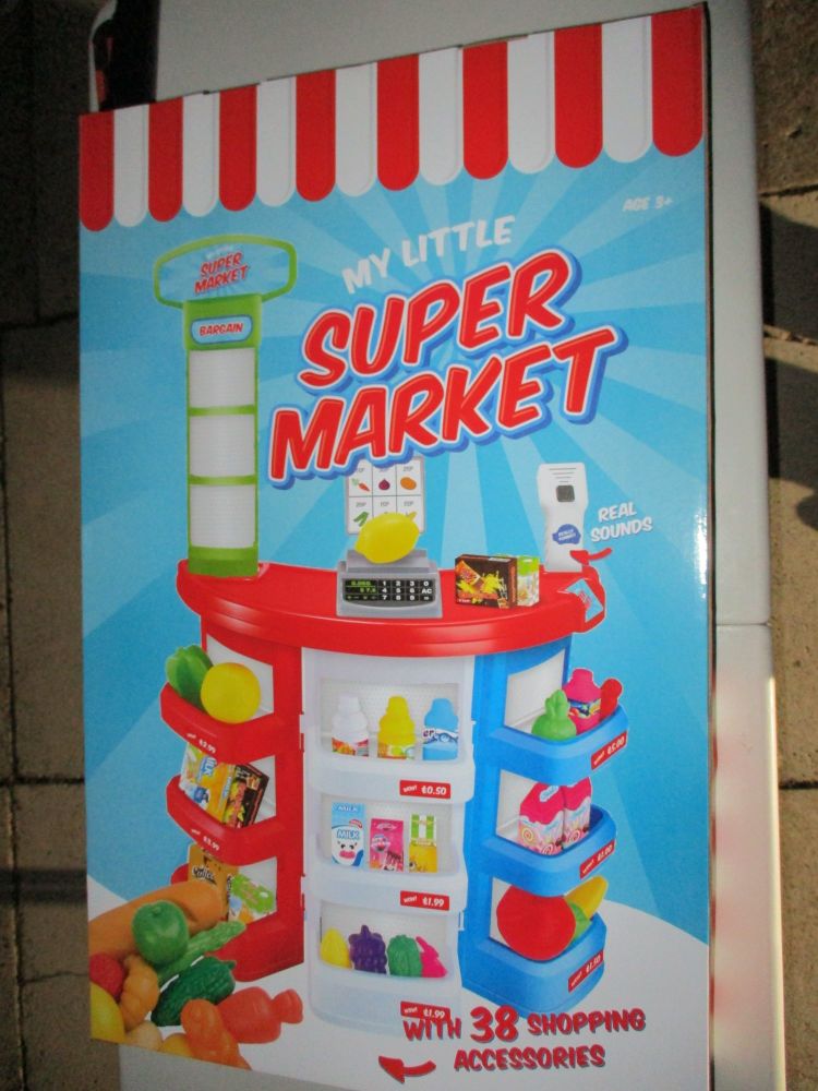 BNIB Tabletop SuperMarket Toy Shop Play Set with fruits vegetables and cartons