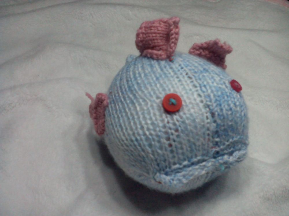 (*)Pale Rainbow Blue Midi Fish with Misplaced Pink Fins And Red Eyes Knitted Soft Toy [CMS23]