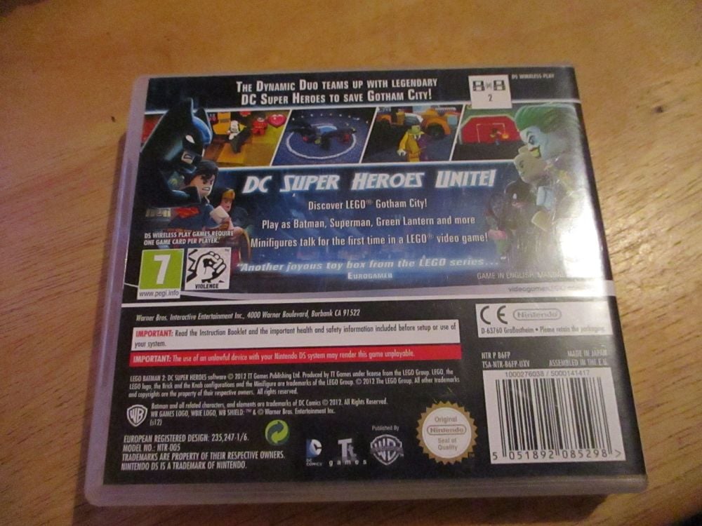 DS Lego Batman 2 DC super heroes. Case and cart as new