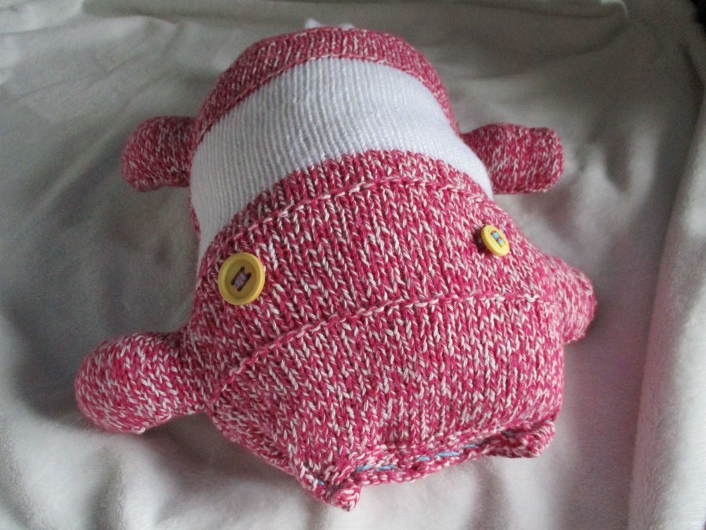 (*)Pink White Mottled / White Banded with Mustard Eyes Giant Scuttlecat Knitted Soft Toy