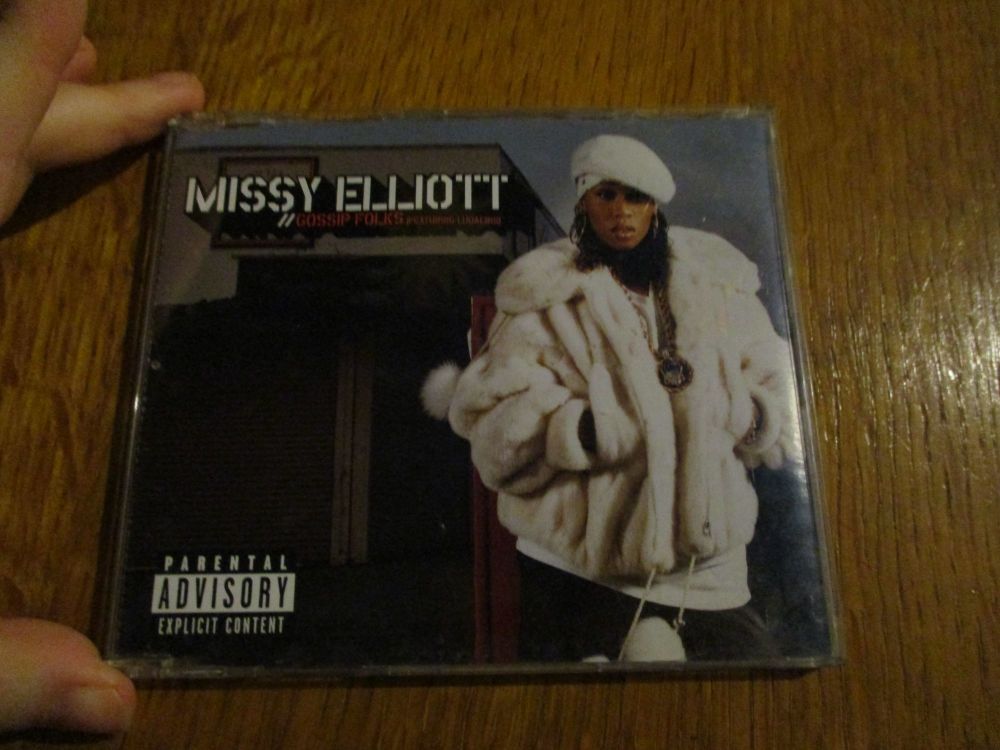 Missy Elliot - Gossip Folks - and another disc - CD