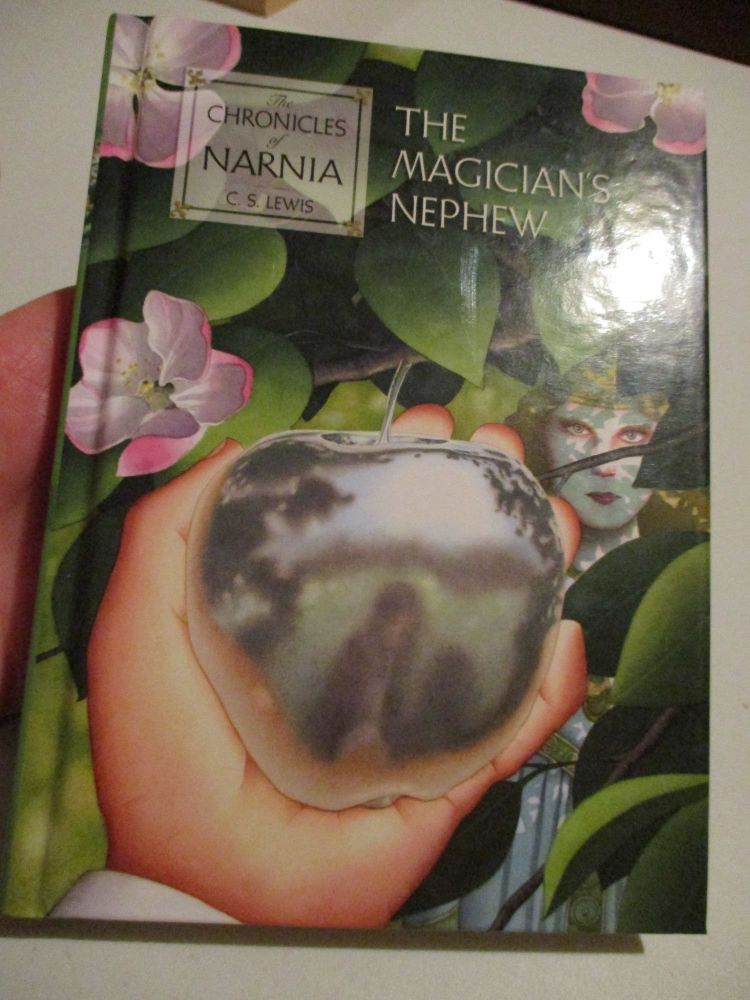 C.S Lewis - Chronicles of Narnia Book 1 - The Magicians Nephew - Hardback