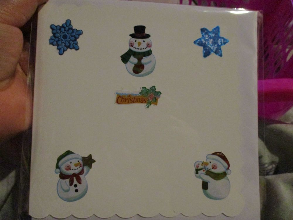 3 Snowmen 2 Snowflakes - 15cm Scallop Edge Greetings Card [blank]