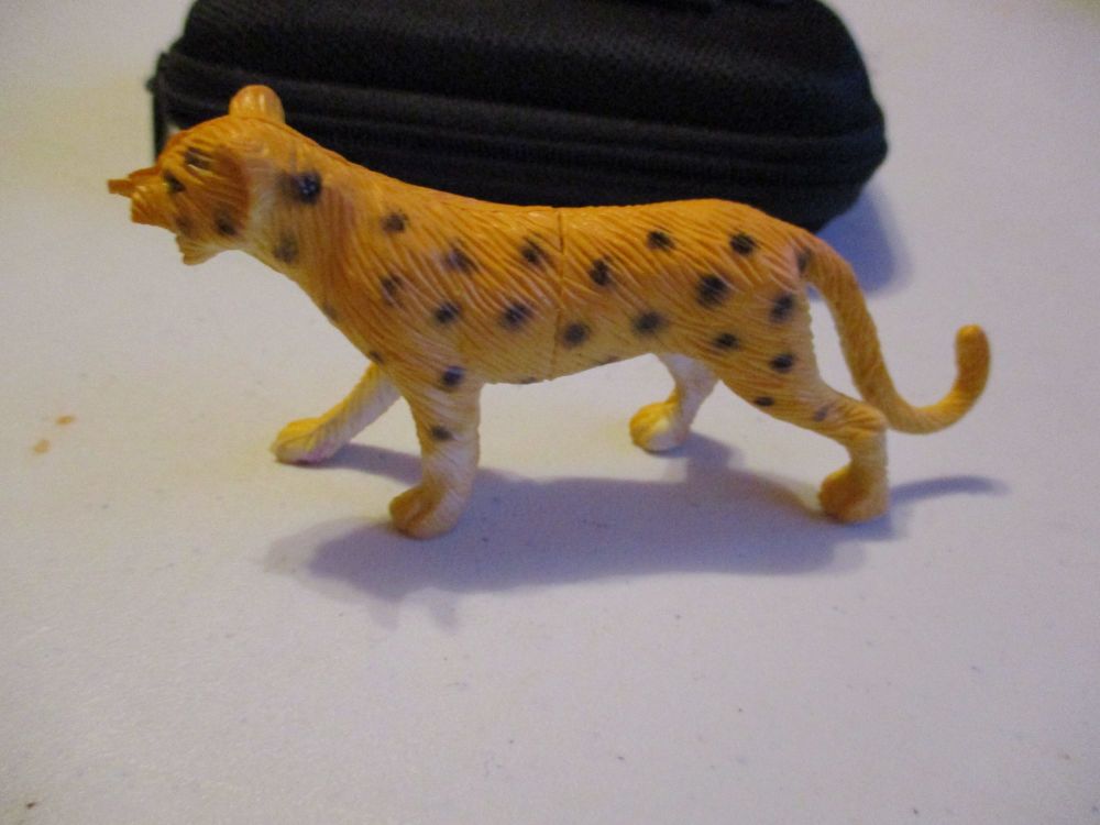 Small Cheetah Wildlife Figure Toy - Sturdy Plastic