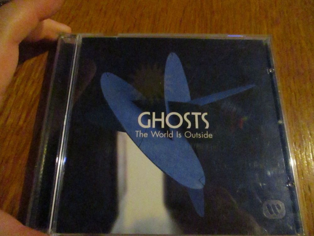 Ghosts - The world is outside - CD