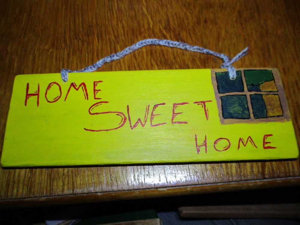 Home Sweet Home - Wooden Painted Sign