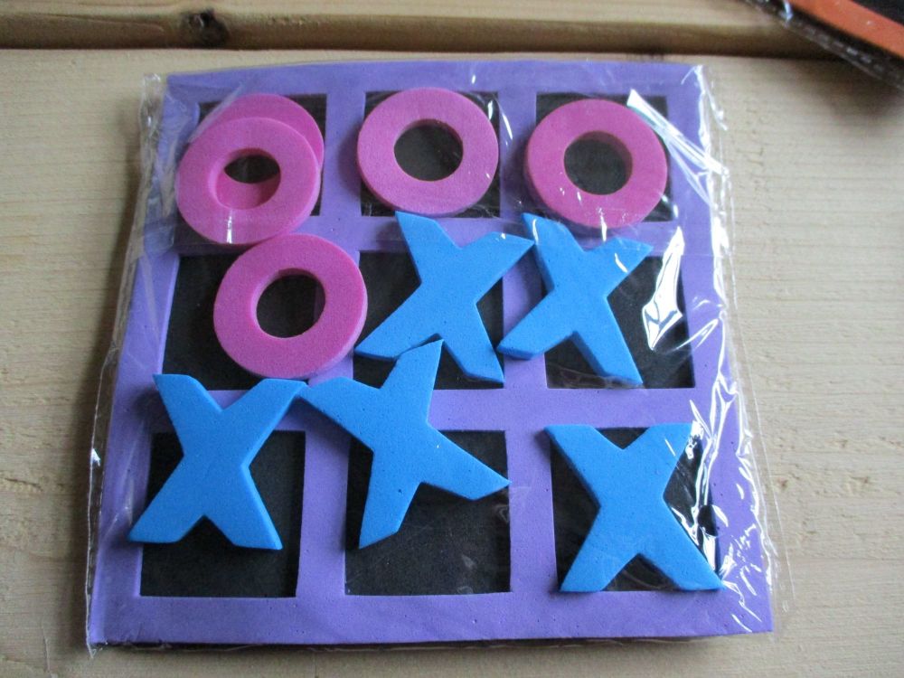 Purple BP Frame 12.2cm Tic Tac Toe 3 In a Line Noughts and Crosses Toy - Sturdy EVA Foam