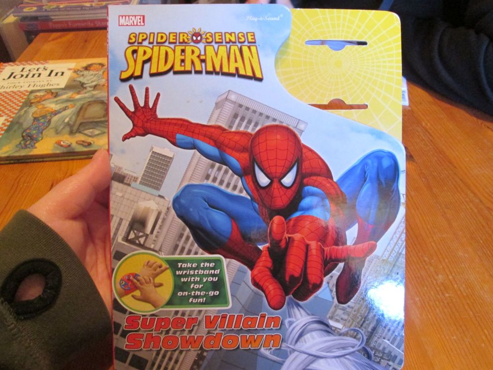 Spider-Man Super Villain Showcase - Hardcover - Missing Wristband