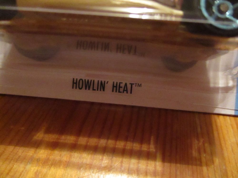 Howlin' Heat - Hot Wheels - Street Beasts
