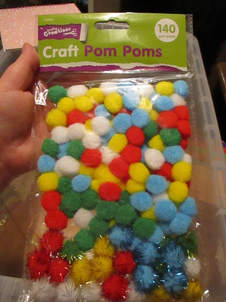 Coloured Craft PomPoms / Pom Poms 140pc - Crafty Creations