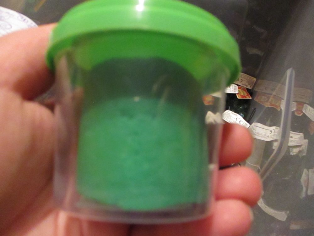 Green - Loose 85g Tub - Fun Dough - Unlabelled