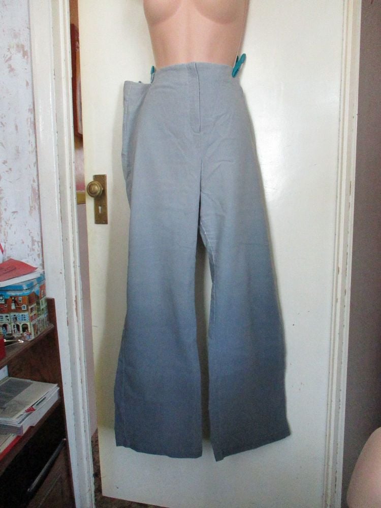 Etam Size 26 Grey Glittery Gradient Trousers