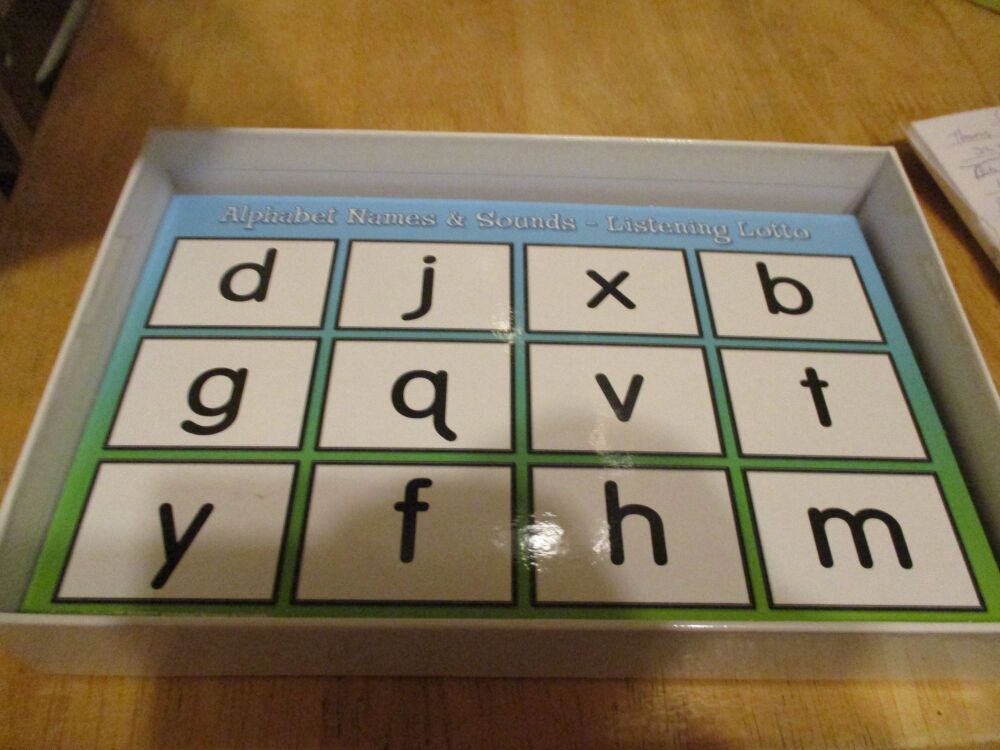 Listening Lotto - Alphabet Names & Sounds - Game with CD