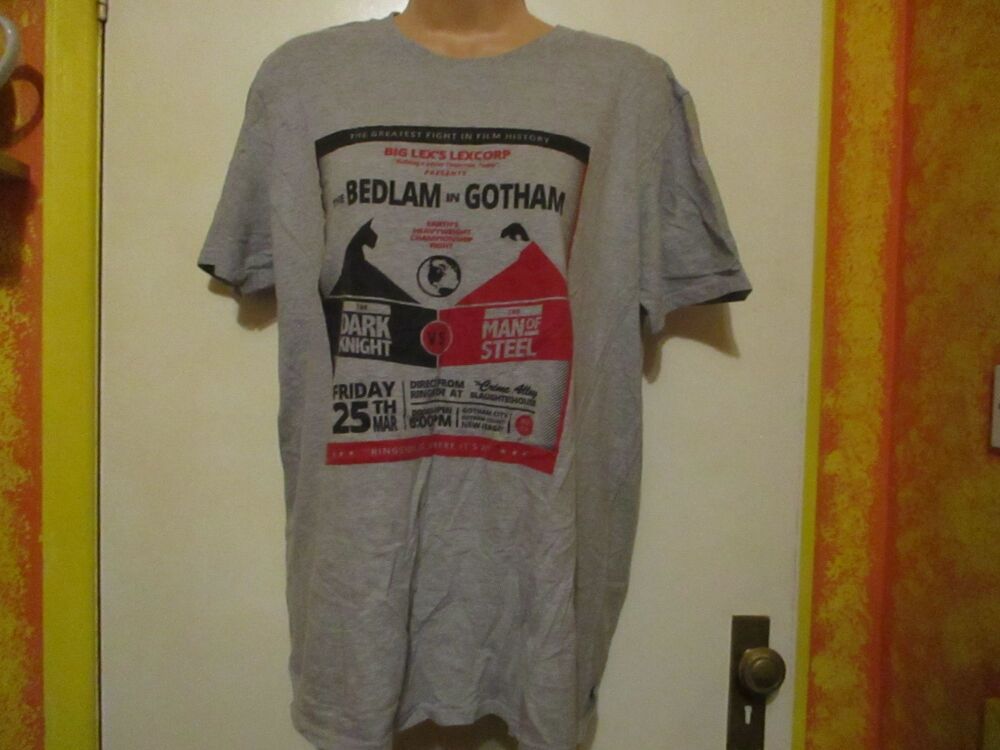 Grey "The Bedlam in Gotham" Batman Vs Superman T-shirt - Size L