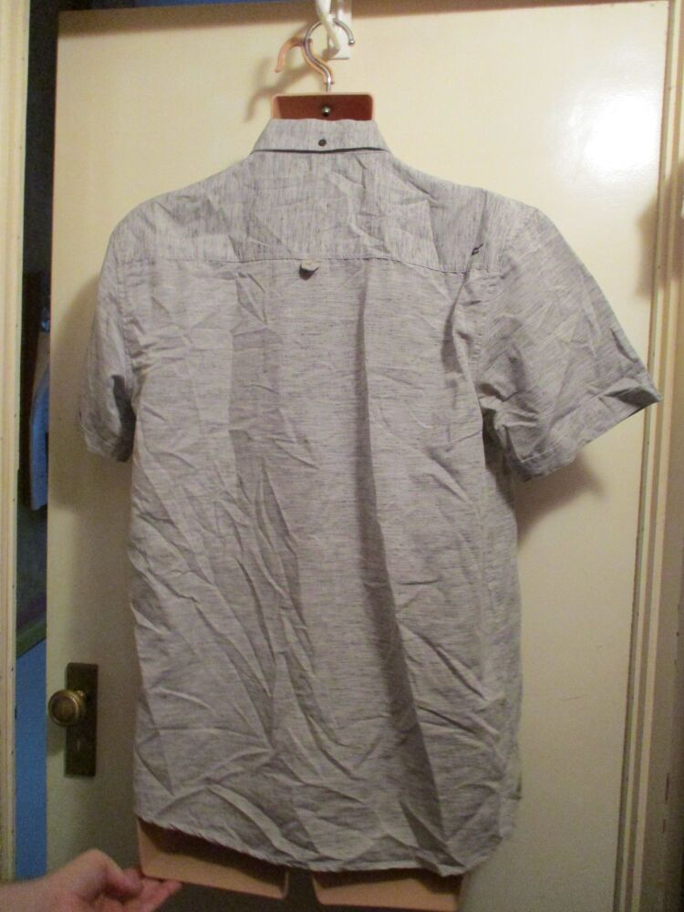 Regatta Size M - Shirt - Grey with Speckled appearance