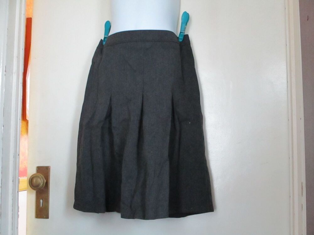 Back To School Size 10-11yrs Grey Skirt